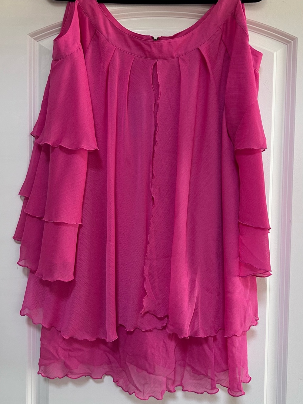 NWT Hot in Hollywood Sz XL Cold Shoulder Flared Sleeve Layered Flowy Blouse Top